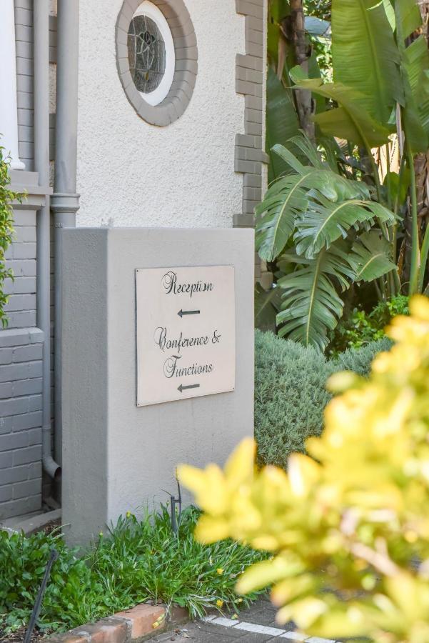 Oxford Lodge Vryheid Exterior photo