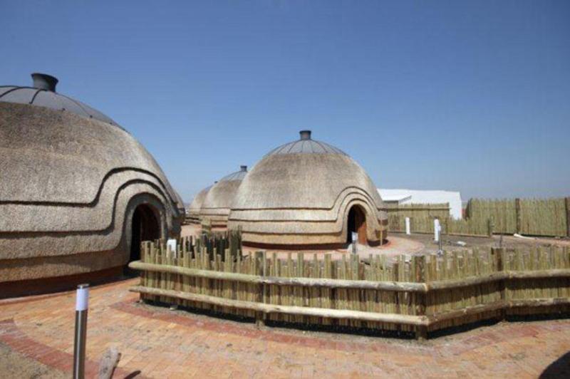 Oxford Lodge Vryheid Exterior photo